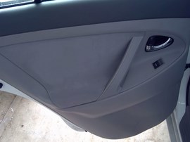 2010 TOYOTA CAMRY, WHITE, LE, 2.5L, AT. Z25986